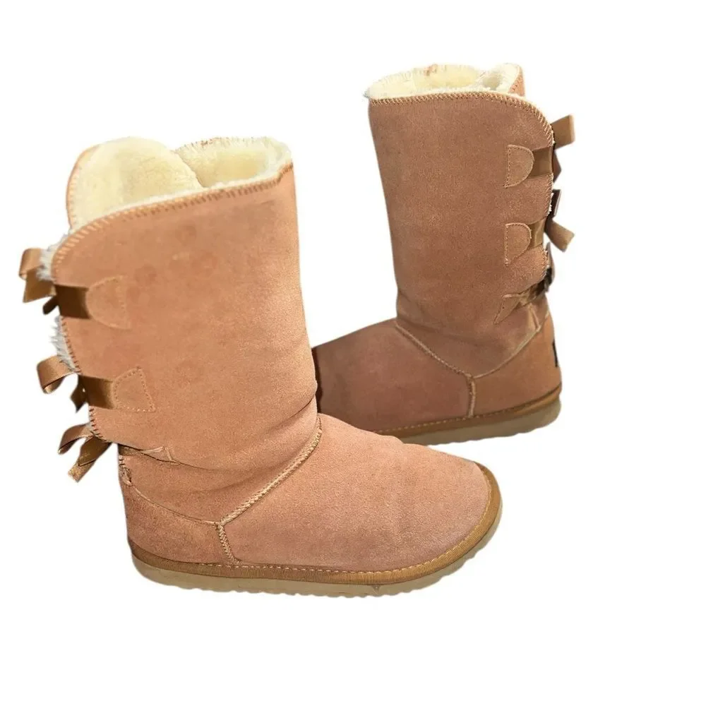UGG Australia Bailey Bow Boots Womens 8 Sheepskin Suede Chestnut Mid Calf